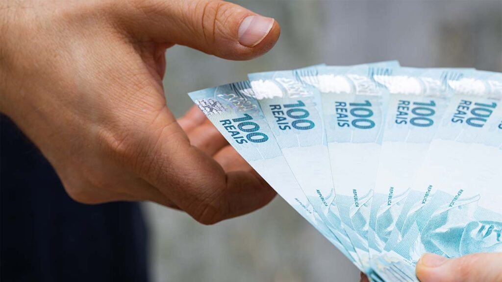 Crédito bancário deve crescer 10,6% neste ano e 9,6% em 2025, prevê BC